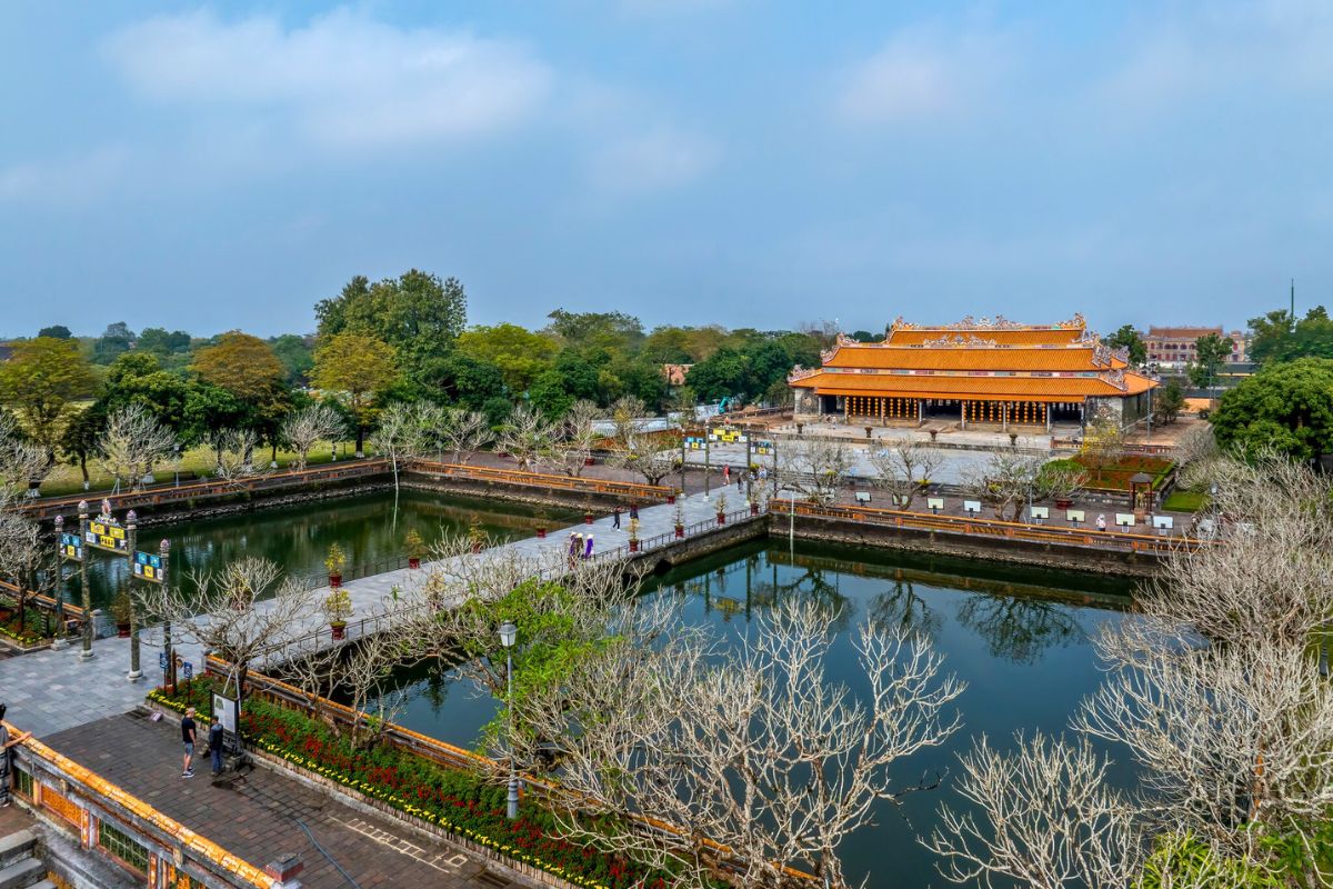 hue-in-november-travel-guide